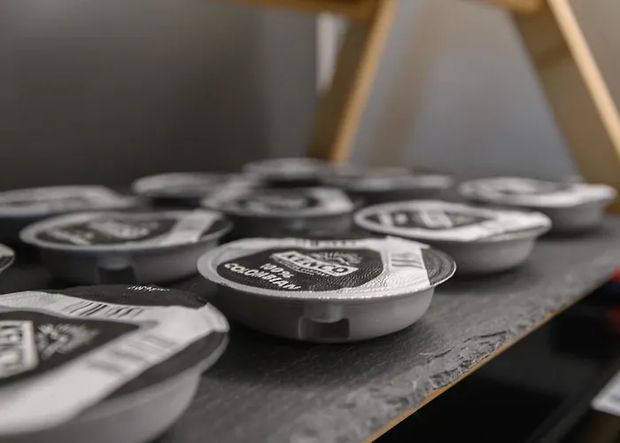 New - Long-term - Work & Relax - Springwell - Sleeps 4! Apartment