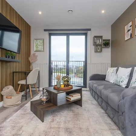 Apartman New - Long-term - Work & Relax - Springwell - Sleeps 4!