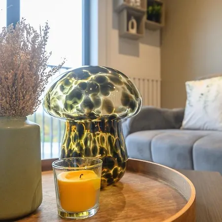 Apartman New - Long-term - Work & Relax - Springwell - Sleeps 4!