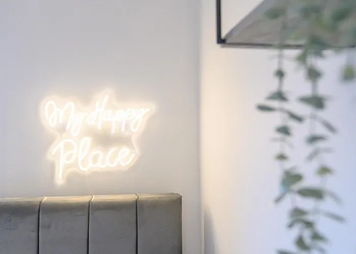 New - Long-term - Work & Relax - Springwell - Sleeps 4! Apartamento