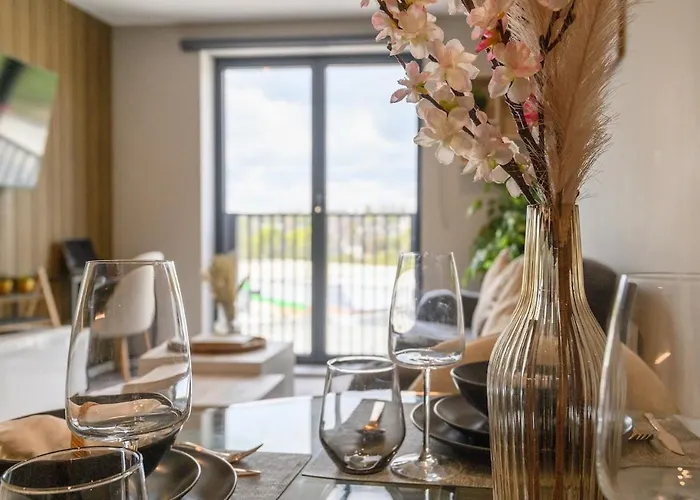 Apartamento New - Long-term - Work & Relax - Springwell - Sleeps 4! *